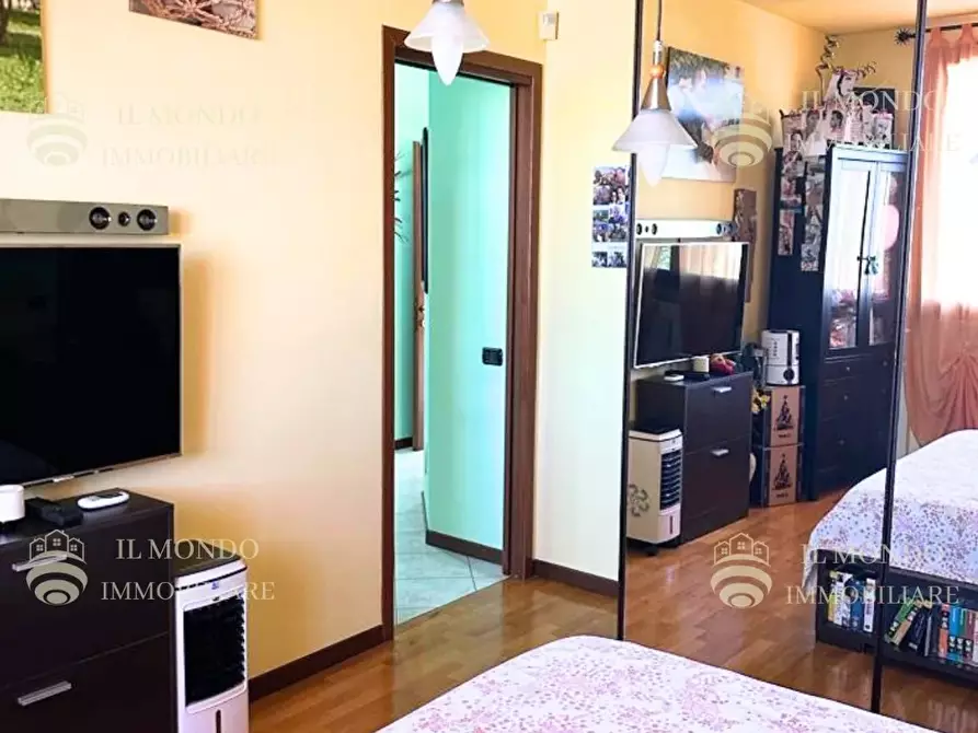 Immagine 15 di Casa trifamiliare in vendita  in Via Cutoli, 3. a Cerro Al Lambro