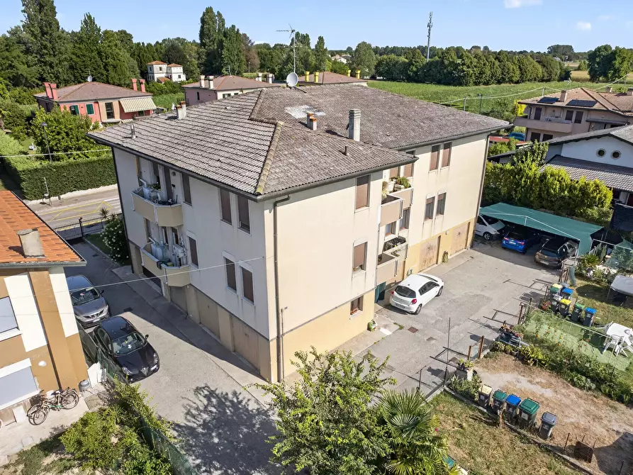 Immagine 45 di Casa trifamiliare in vendita  a Campagna Lupia