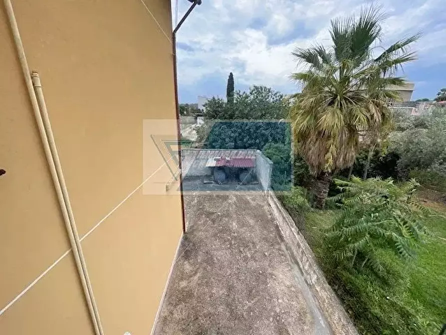 Immagine 24 di Casa trifamiliare in vendita  in Via Brancati a Buccheri