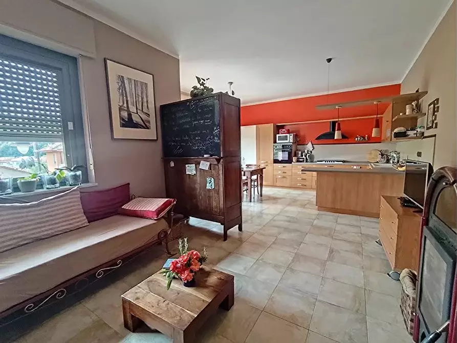 Immagine 4 di Casa trifamiliare in vendita  a Dogliani