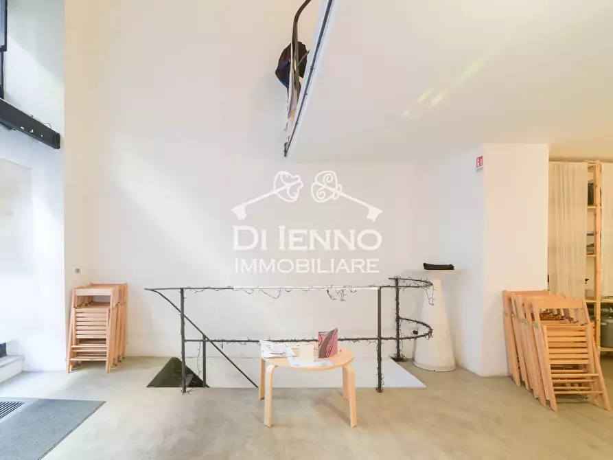 Immagine 4 di Attico in vendita  in Via dei Marsi a Roma