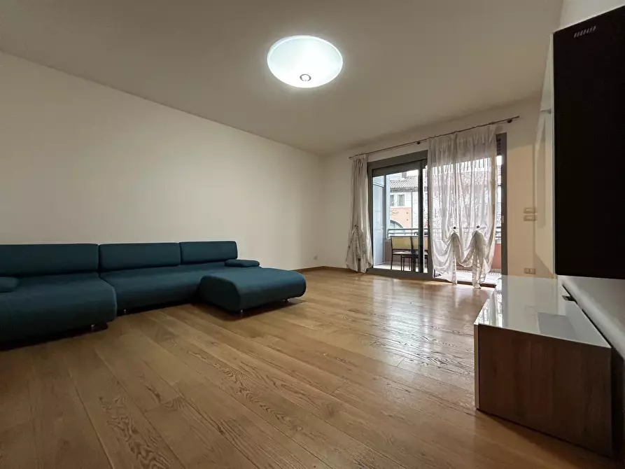 Immagine 8 di Casa trifamiliare in vendita  a Conegliano