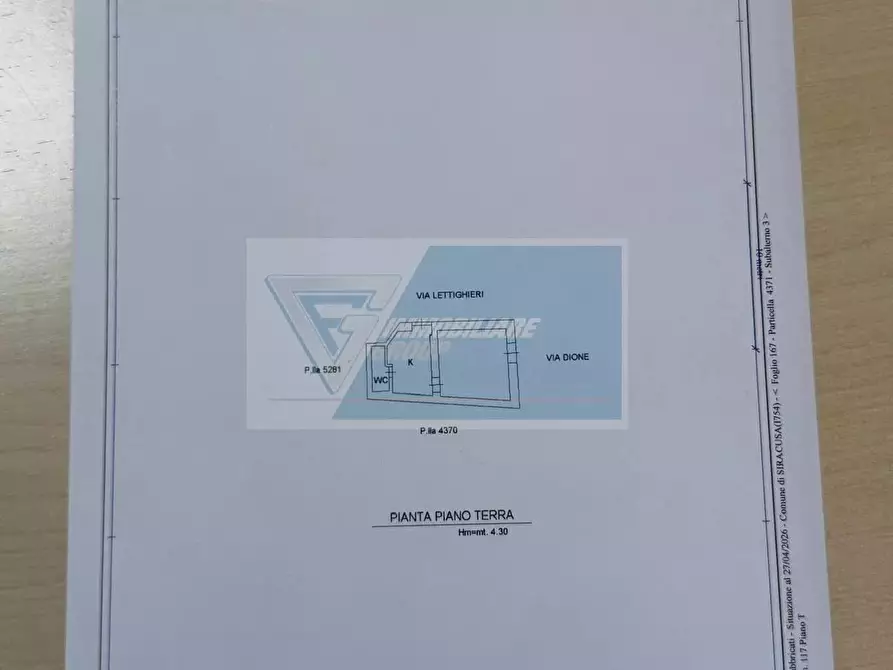 Immagine 9 di Casa trifamiliare in vendita  in Via Dione, 117 a Siracusa