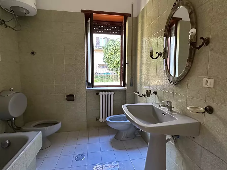 Immagine 6 di Casa trifamiliare in vendita  in Viale della Repubblica, 34 a Altomonte