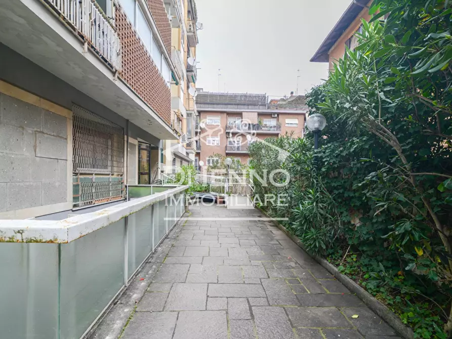 Immagine 21 di Casa trifamiliare in vendita  a Roma