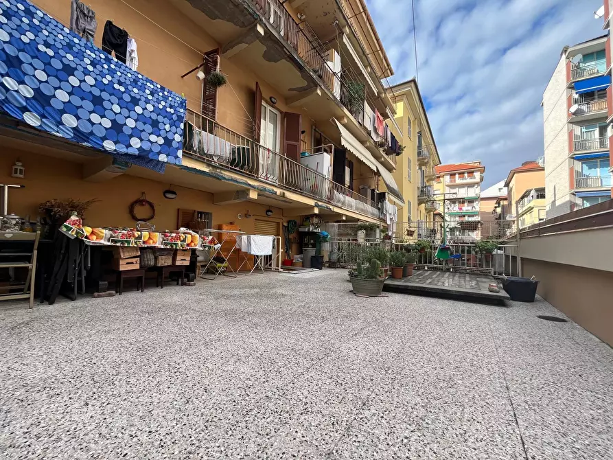 Immagine 18 di Casa trifamiliare in vendita  in Via Trieste a Chiavari
