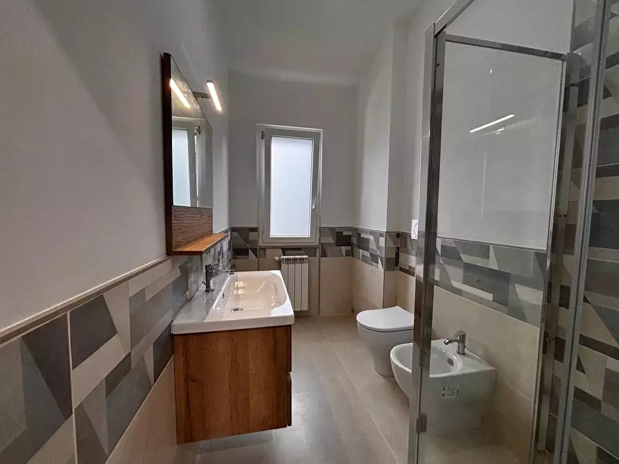 Immagine 21 di Casa trifamiliare in vendita  in Via delle Cinque Miglia a Anzio