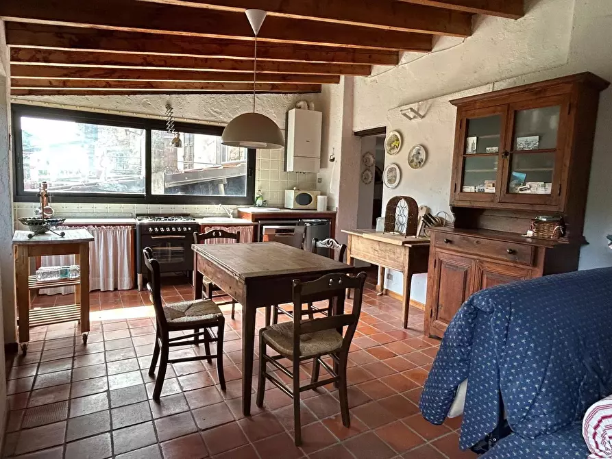 Immagine 1 di Casa trifamiliare in vendita  in Via Martiri della Liberta, 124 a Apricale