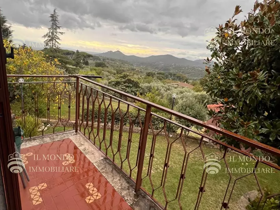 Immagine 14 di Casa trifamiliare in vendita  a Palombara Sabina