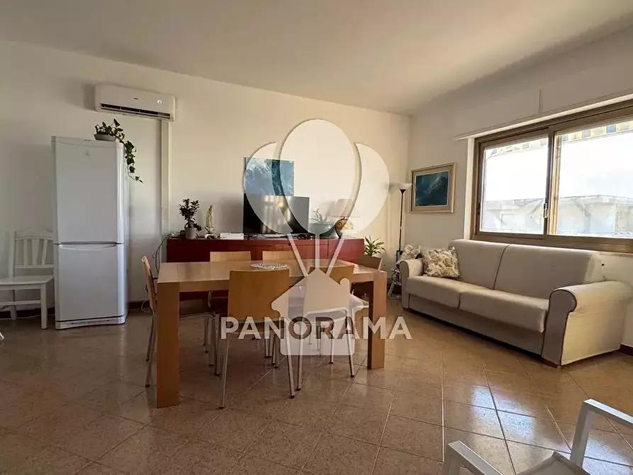 Immagine 4 di Casa trifamiliare in vendita  in Viale di Calatubo a Alcamo