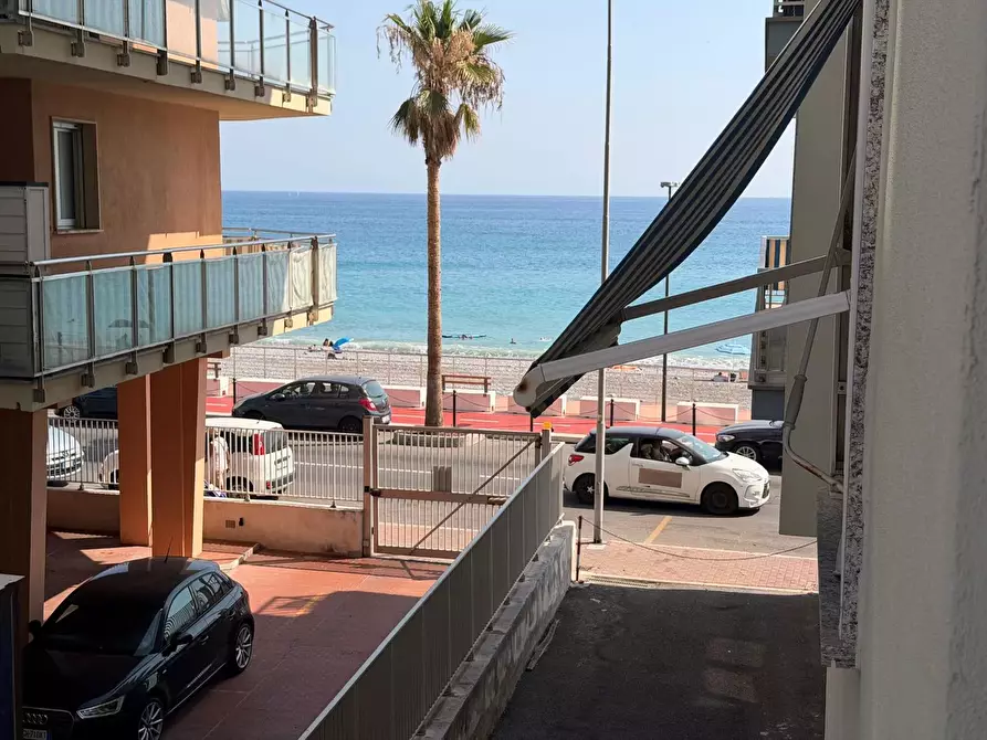Immagine 1 di Casa trifamiliare in affitto  in VIA ASSE 97 a Ventimiglia