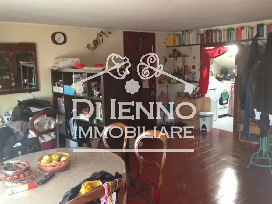 Immagine 1 di Casa trifamiliare in vendita  in Via Campomarinaro a Anguillara Sabazia