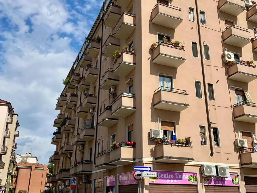 Immagine 23 di Attico in vendita  a Cologno Monzese