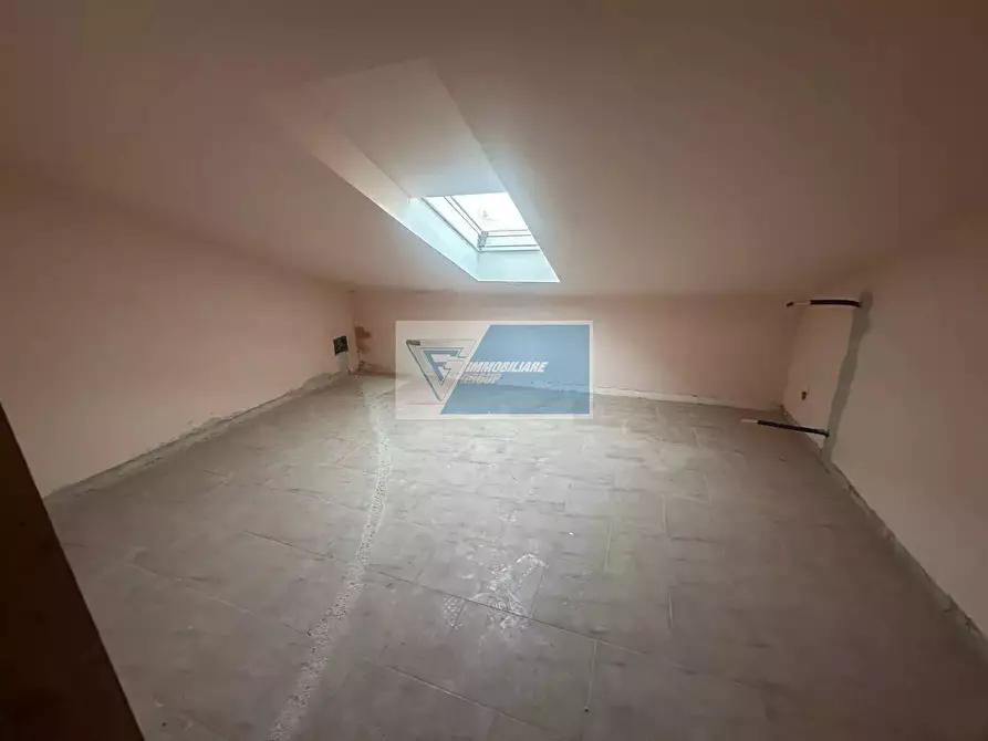 Immagine 15 di Casa trifamiliare in vendita  in Via Roma a Noto