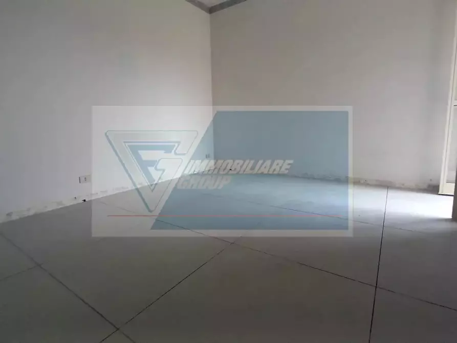 Immagine 10 di Casa trifamiliare in vendita  in Via Carso a Siracusa