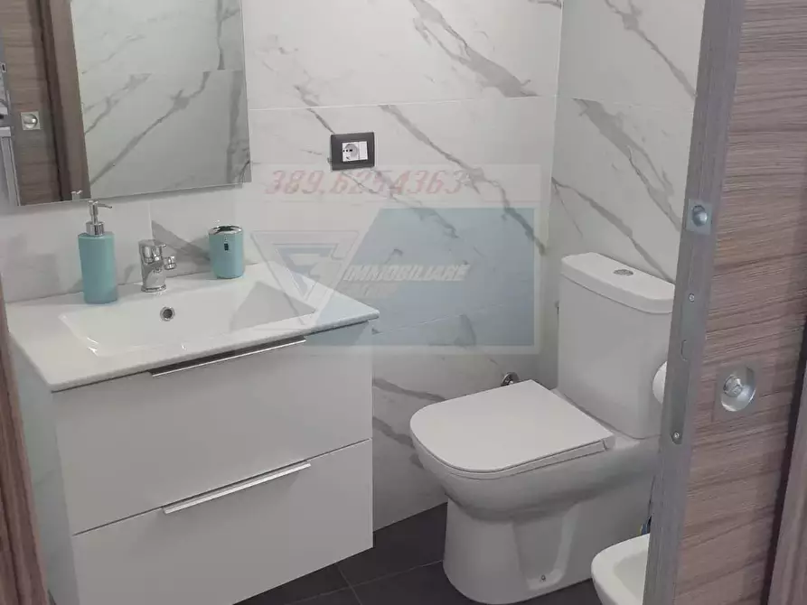 Immagine 10 di Casa trifamiliare in vendita  in Via Formide a Siracusa