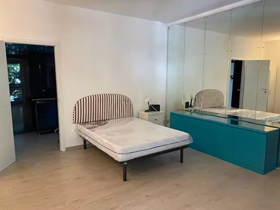 Immagine 15 di Casa trifamiliare in affitto  in Via Teodosio, 70 a Milano