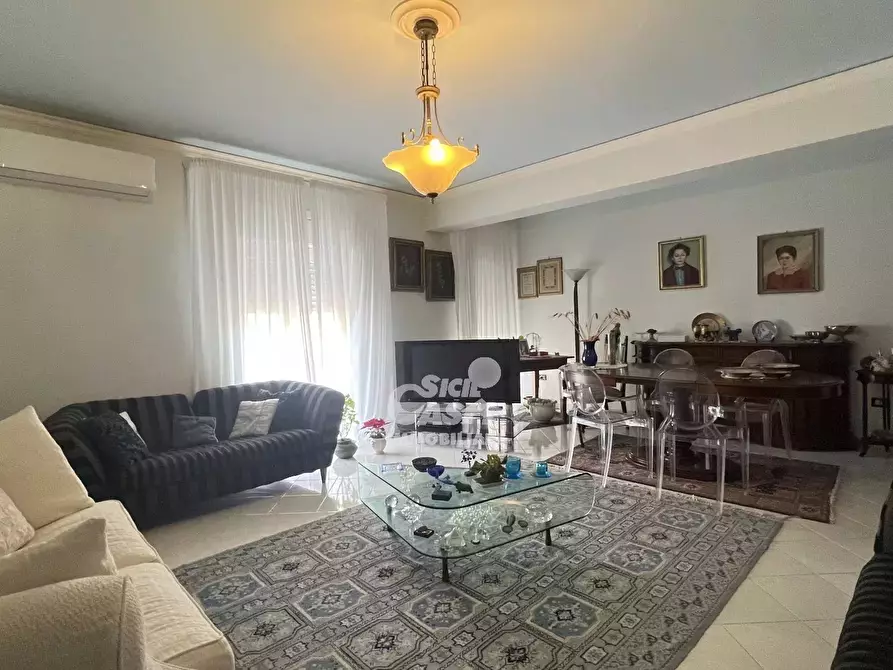 Immagine 33 di Casa trifamiliare in vendita  in via Honor Frost a Marsala