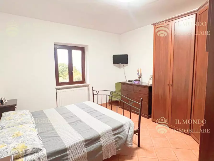 Immagine 21 di Casa trifamiliare in vendita  a Palombara Sabina