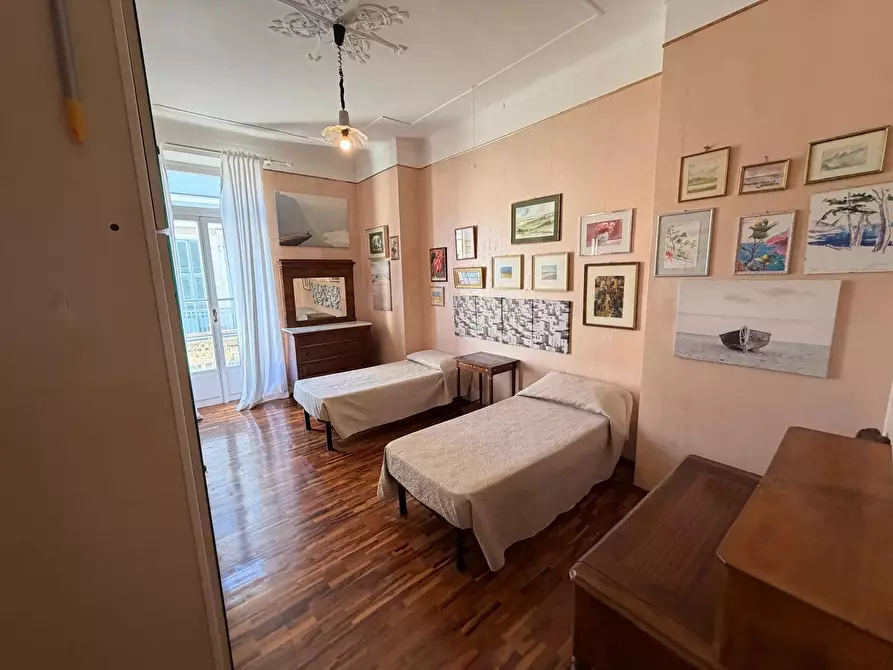 Immagine 11 di Casa trifamiliare in vendita  in Via Cavour, 29 a Ventimiglia