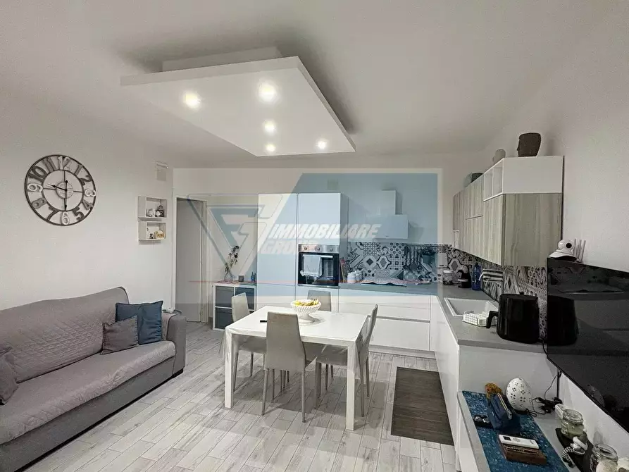 Immagine 6 di Casa trifamiliare in vendita  in Via Sicilia, 5 a Siracusa