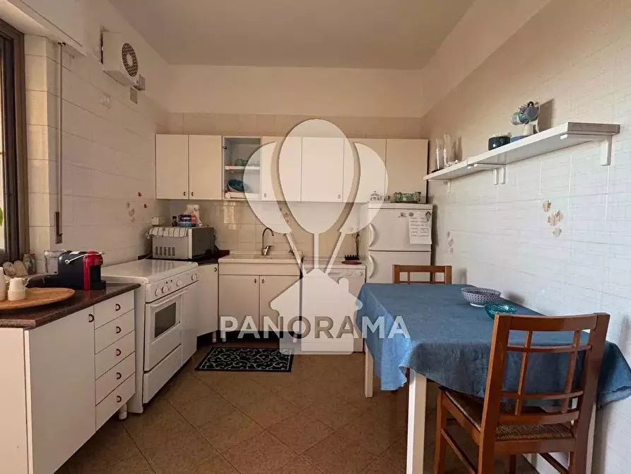 Immagine 7 di Casa trifamiliare in vendita  in Viale di Calatubo a Alcamo