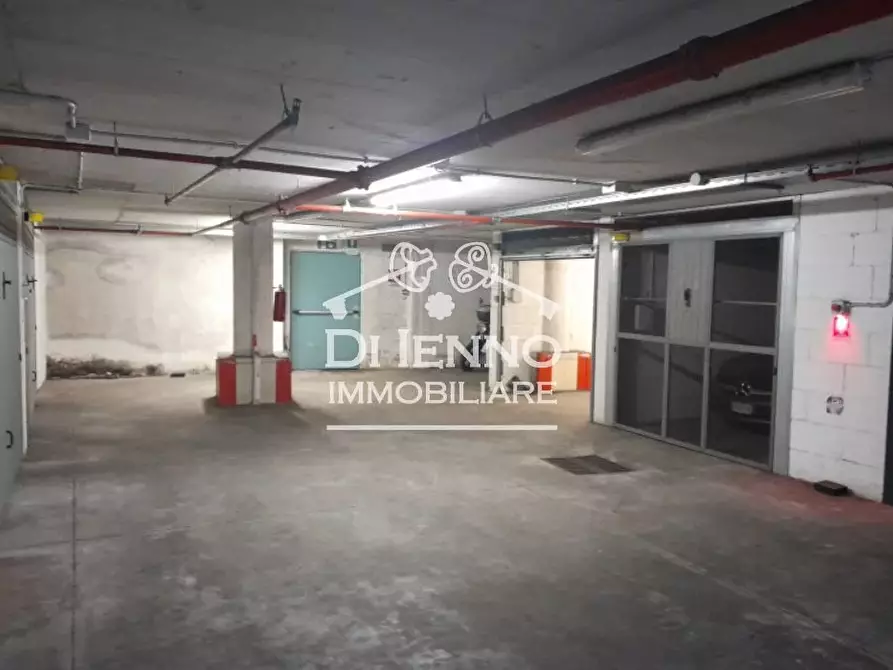 Immagine 5 di Appartamento in vendita  in Viale Liegi a Roma