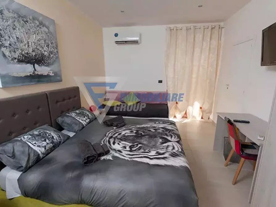 Immagine 10 di Casa trifamiliare in vendita  in Viale Epipoli a Siracusa