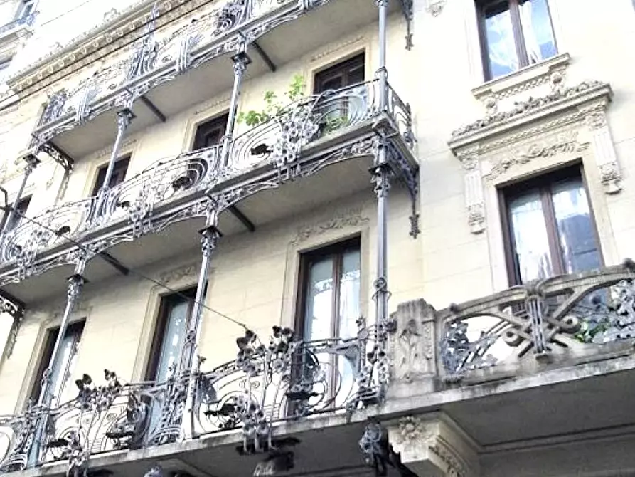 Immagine 22 di Castello in affitto  in Via Spadari a Milano