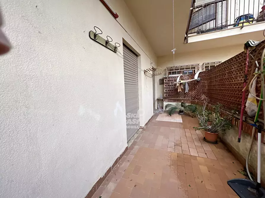 Immagine 3 di Casa trifamiliare in vendita  a Marsala