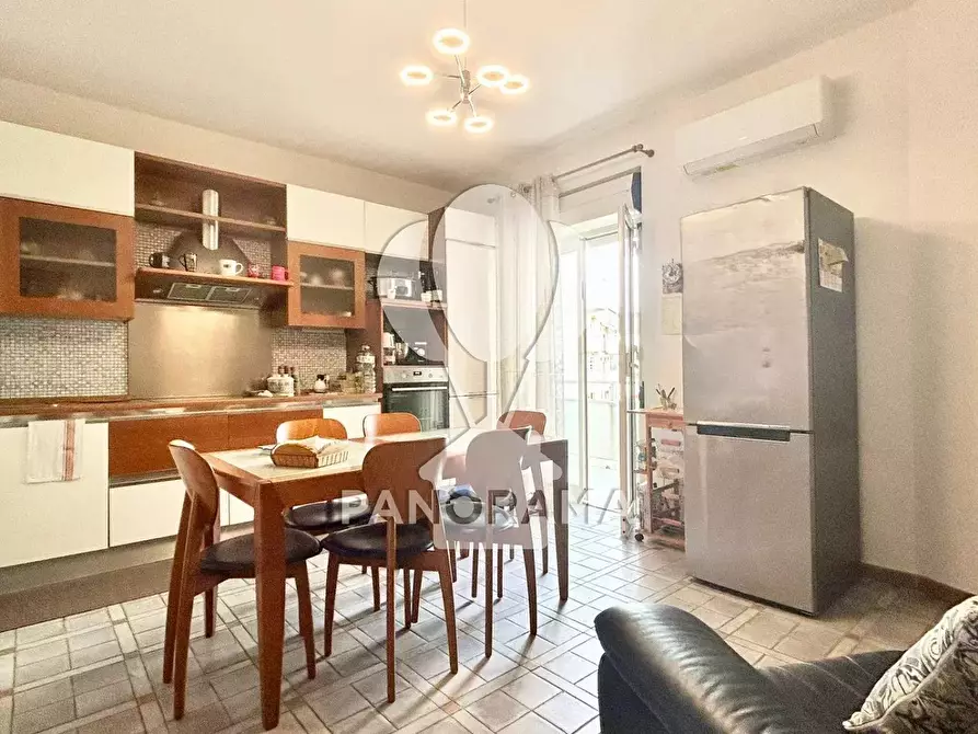 Immagine 2 di Casa trifamiliare in vendita  in Via Colombo a Partinico