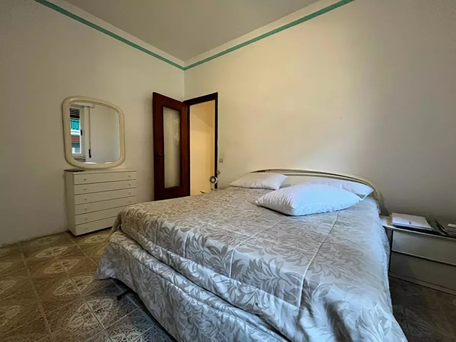 Immagine 4 di Casa trifamiliare in vendita  in Piazza Cavour a Chiavari