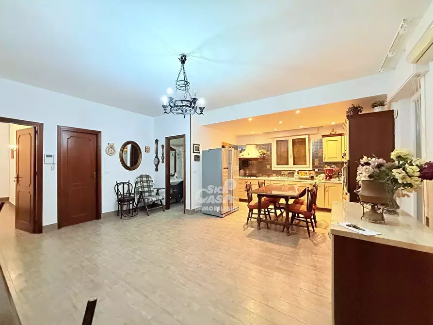 Immagine 8 di Casa trifamiliare in vendita  a Marsala