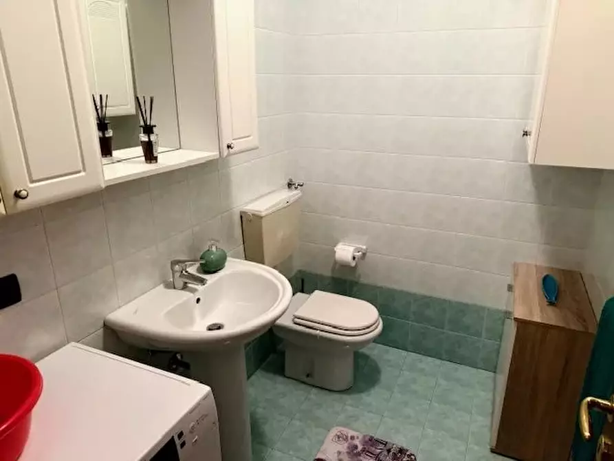 Immagine 9 di Casa trifamiliare in vendita  a Refrontolo