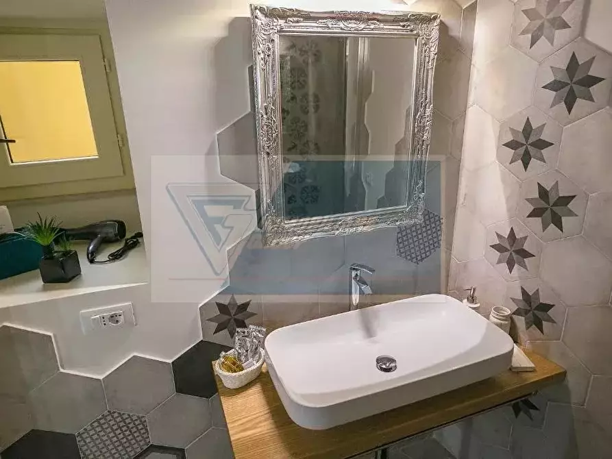 Immagine 7 di Casa trifamiliare in vendita  in Via Vincenzo Mirabella a Siracusa