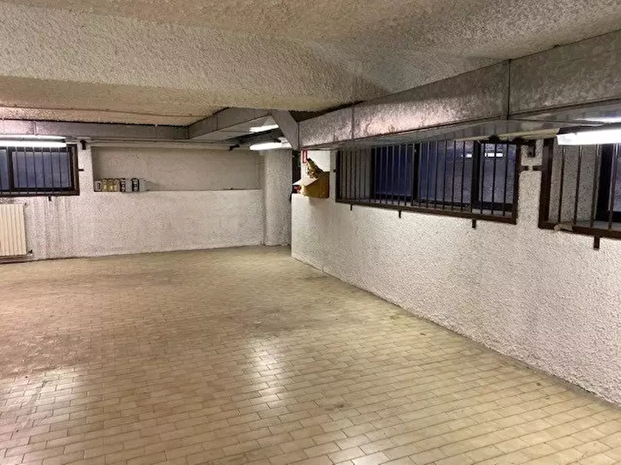 Immagine 15 di Attico in vendita  a Bernate Ticino