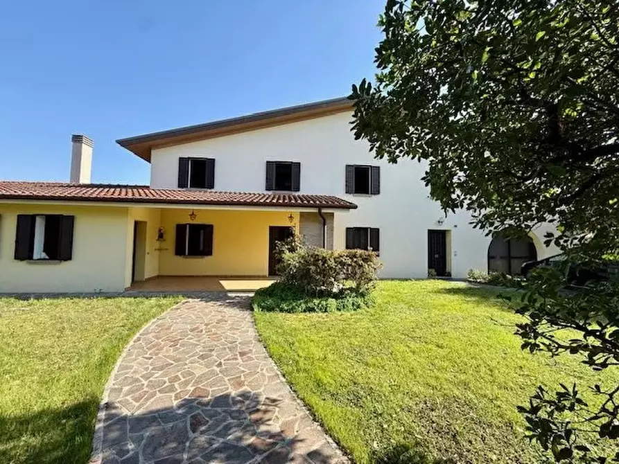 Immagine 16 di Terreno edificabile in vendita  a Refrontolo