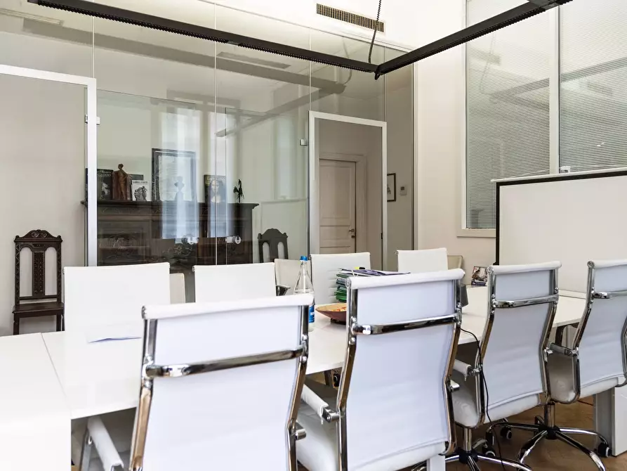 Immagine 3 di Castello in affitto  in Via Spadari a Milano