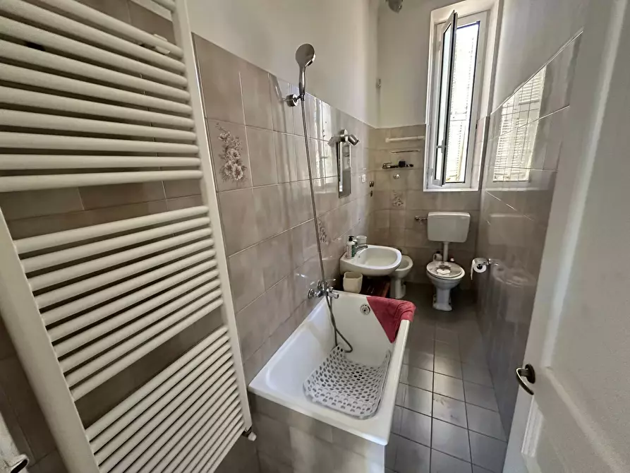 Immagine 15 di Casa trifamiliare in vendita  in Via Roma, 28 a Ventimiglia