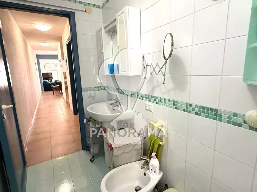 Immagine 18 di Casa trifamiliare in vendita  in Viale di Calatubo a Alcamo