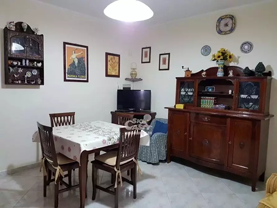 Immagine 15 di Casa trifamiliare in vendita  a Marsala