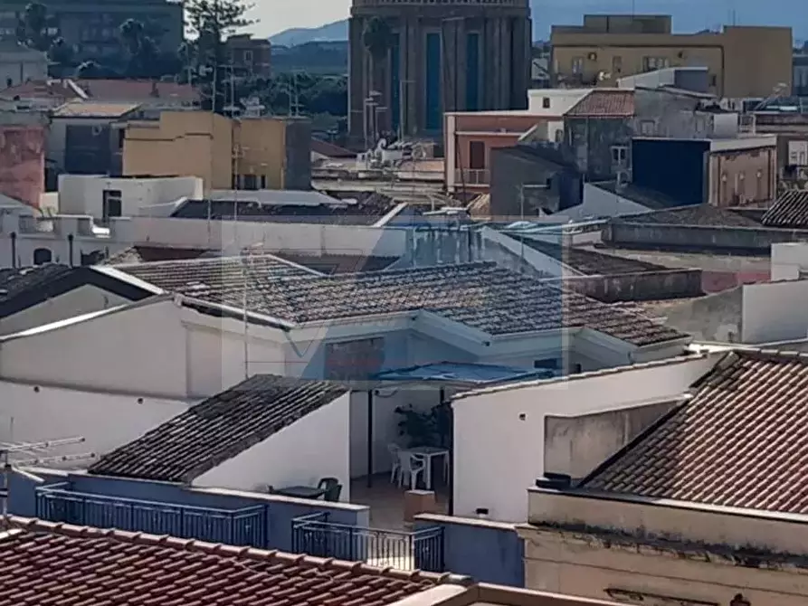 Immagine 1 di Casa trifamiliare in vendita  in Via Carso a Siracusa