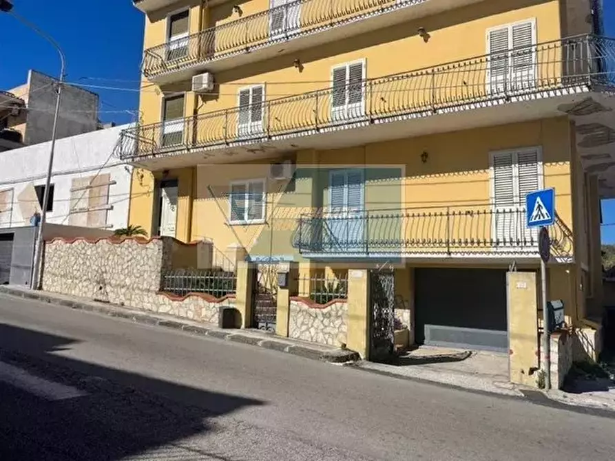 Immagine 52 di Casa trifamiliare in vendita  in Via Jonica a Siracusa