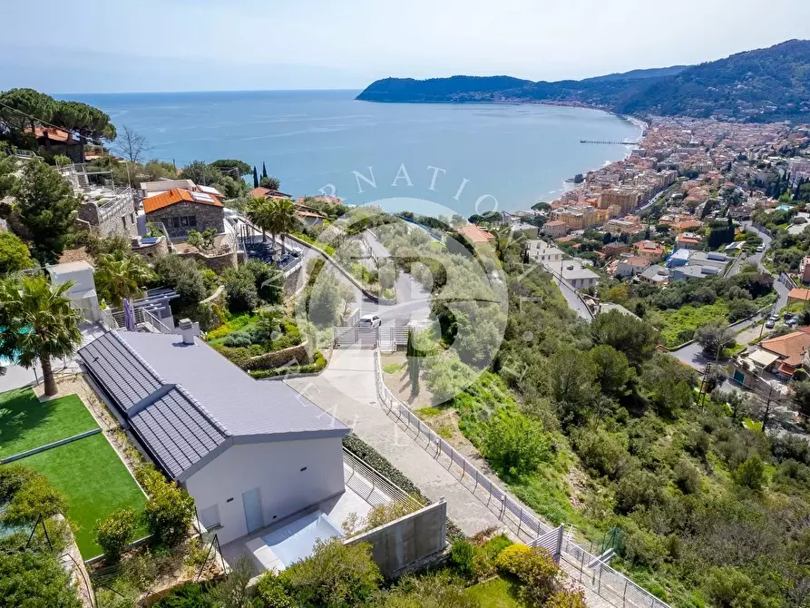 casa indipendente in vendita ad Alassio