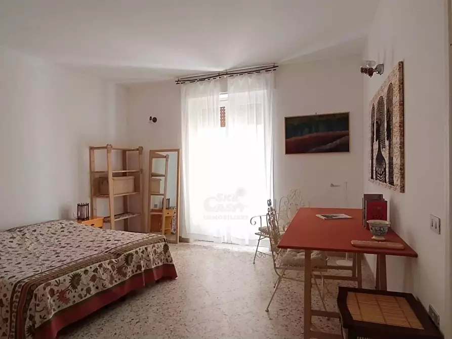 Immagine 26 di Casa trifamiliare in affitto  a Marsala