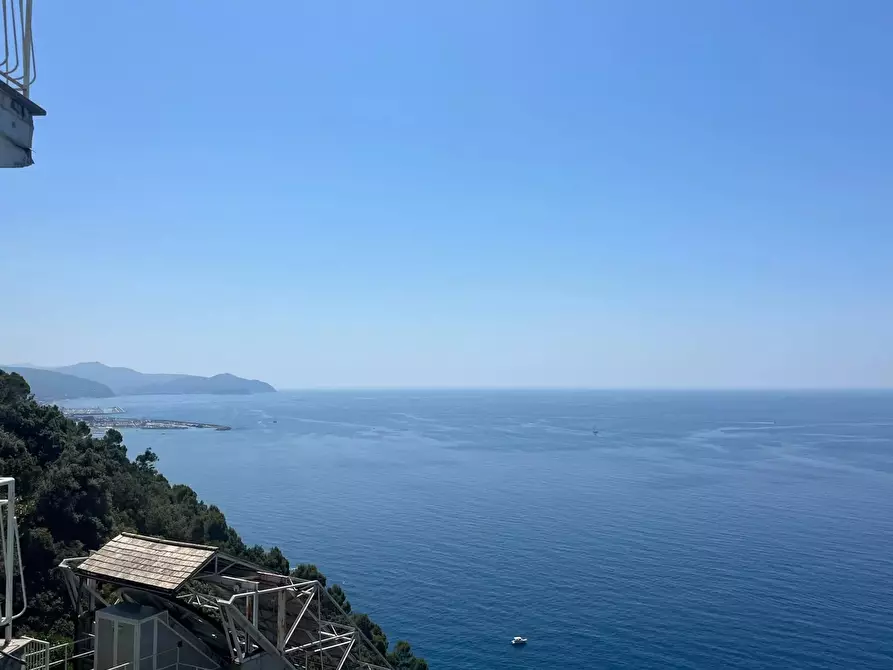 Immagine 2 di Casa trifamiliare in vendita  in Tigullio Rocks a Chiavari