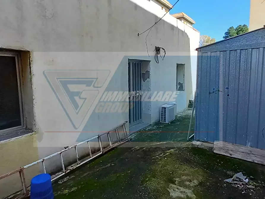 Immagine 7 di Casa trifamiliare in vendita  in Via Cassaro, 11 a Siracusa