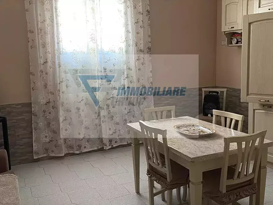 Immagine 3 di Casa trifamiliare in vendita  in Via Firenze a Buccheri