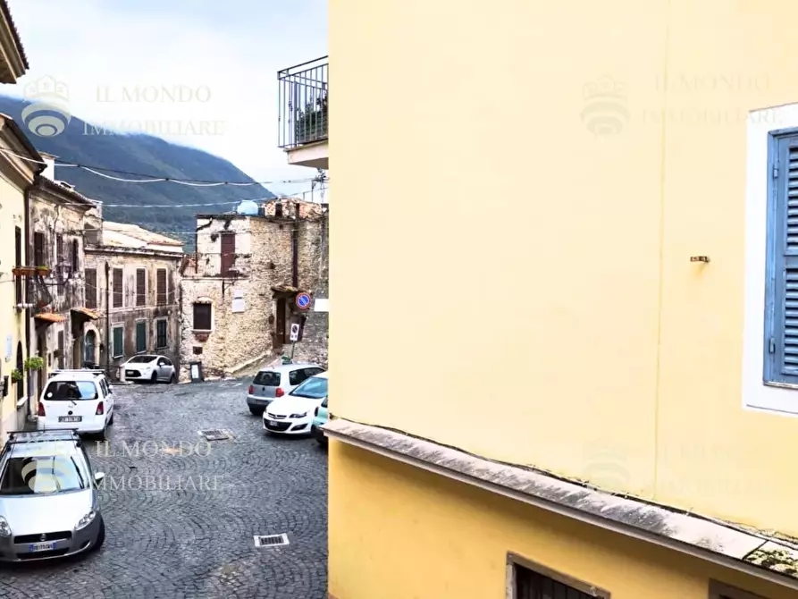 Immagine 1 di Casa trifamiliare in vendita  in Via Del Plebiscito, snc. a Palombara Sabina