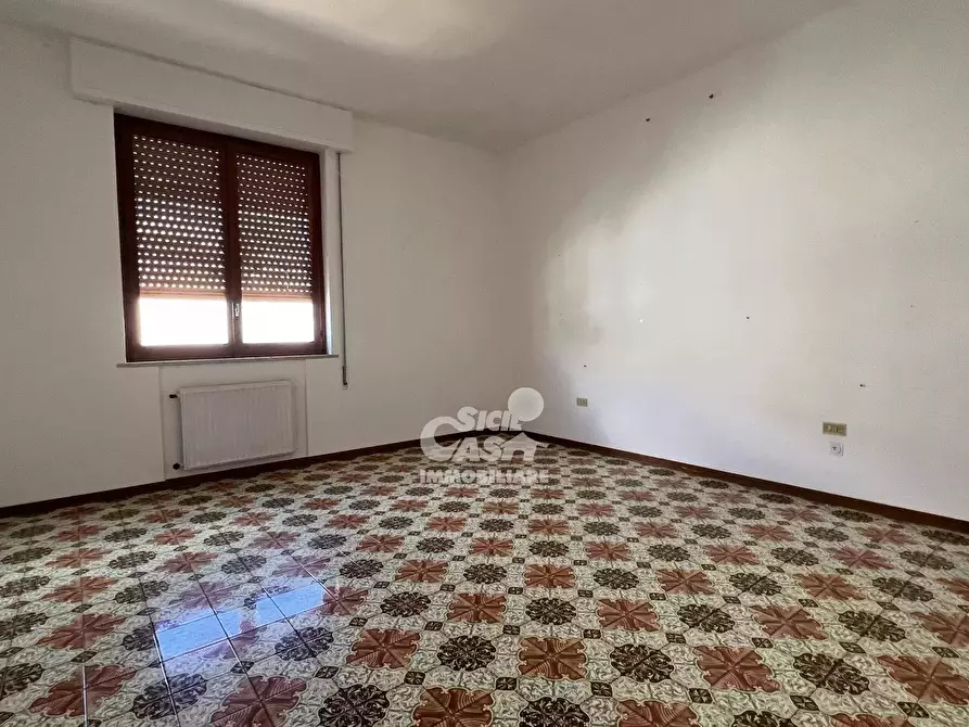 Immagine 3 di Casa trifamiliare in vendita  a Marsala